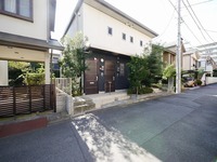 外観:全室南向きの角部屋で、陽当たり良好です♪